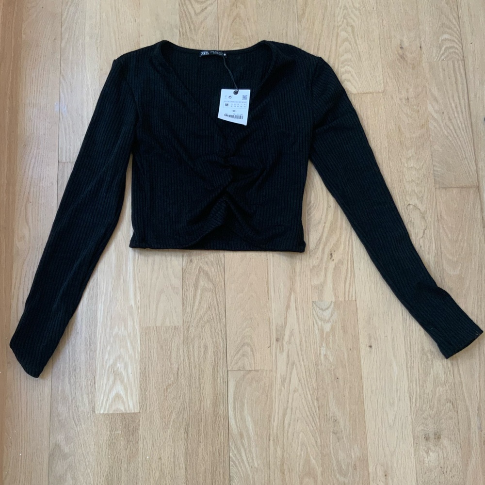 Zara Black V-Neck cropped shirt